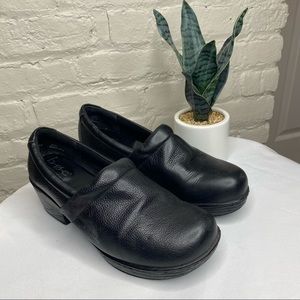 BOC Born Concept Black Leather Slip On Clogs 10